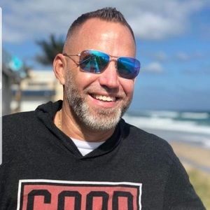 Meet your Posher, Christopher